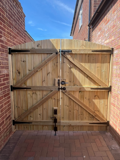 New Pair Of Gates Installed Flitwick Bedfordshire 03 Medium